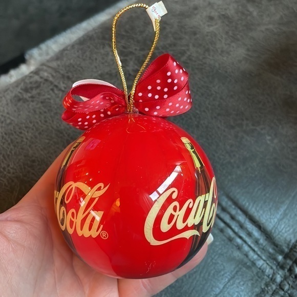 5/$25 Vintage Coca Cola Ornament Handmade Decoupage 1993 bottle 3” ball with bow - Picture 10 of 10